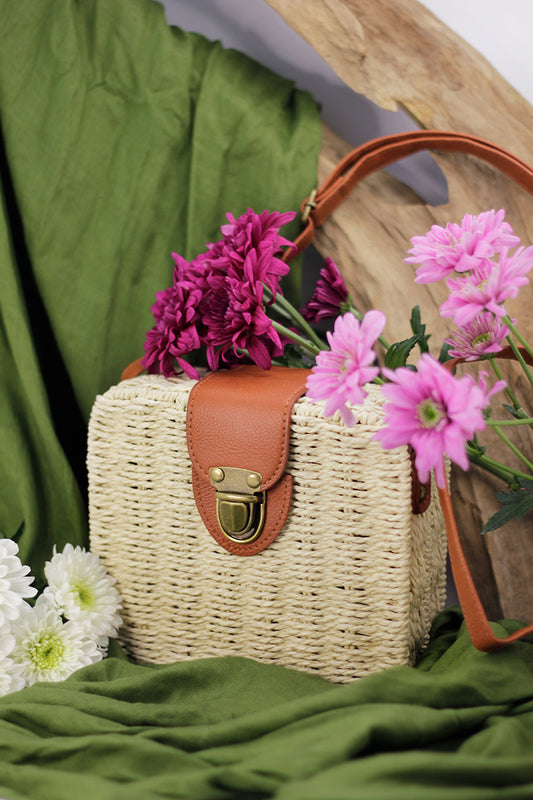 Woven Square Box Bag - Cream